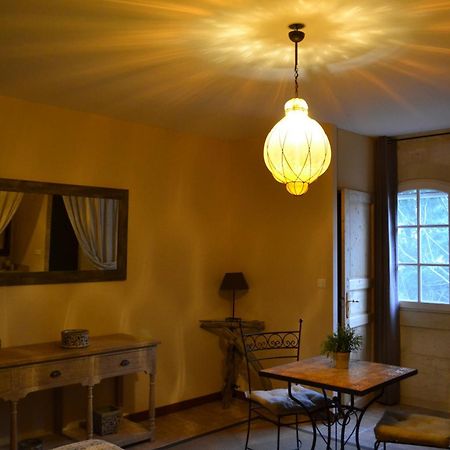 Mas Petit Prince Bed & Breakfast Arles Ruang foto