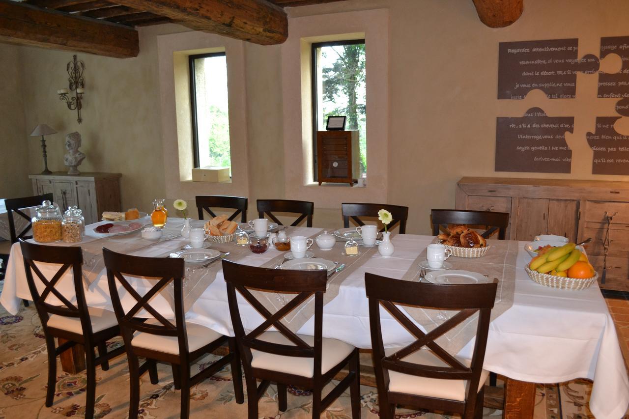 Mas Petit Prince Bed & Breakfast Arles Bagian luar foto