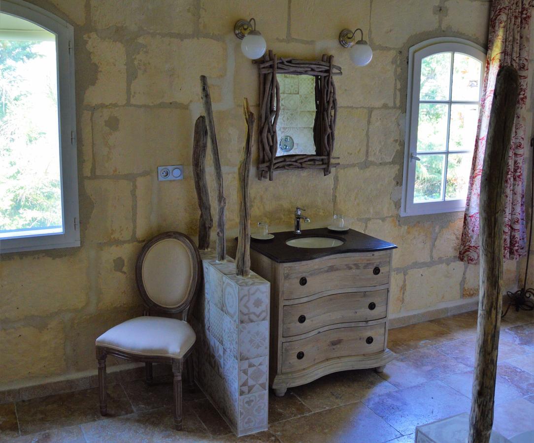 Mas Petit Prince Bed & Breakfast Arles Bagian luar foto